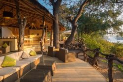 Safari Club Premium Accommodation - Mkulumadzi-Lodge
