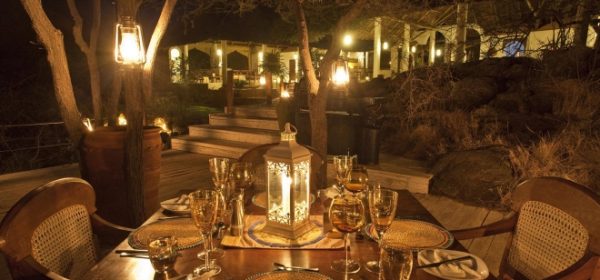 Safari Club - Dining at Night